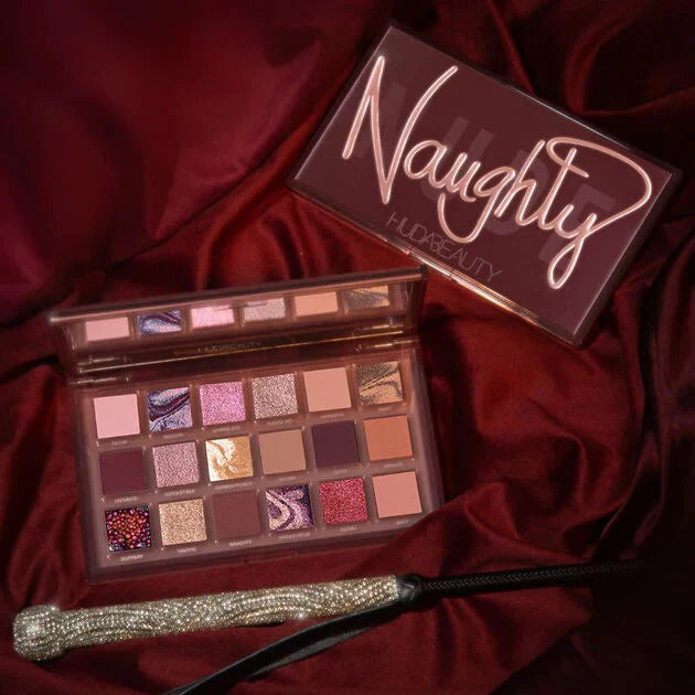 HUDA BEAUTY ā Naughty Nude Eyeshadow Palette