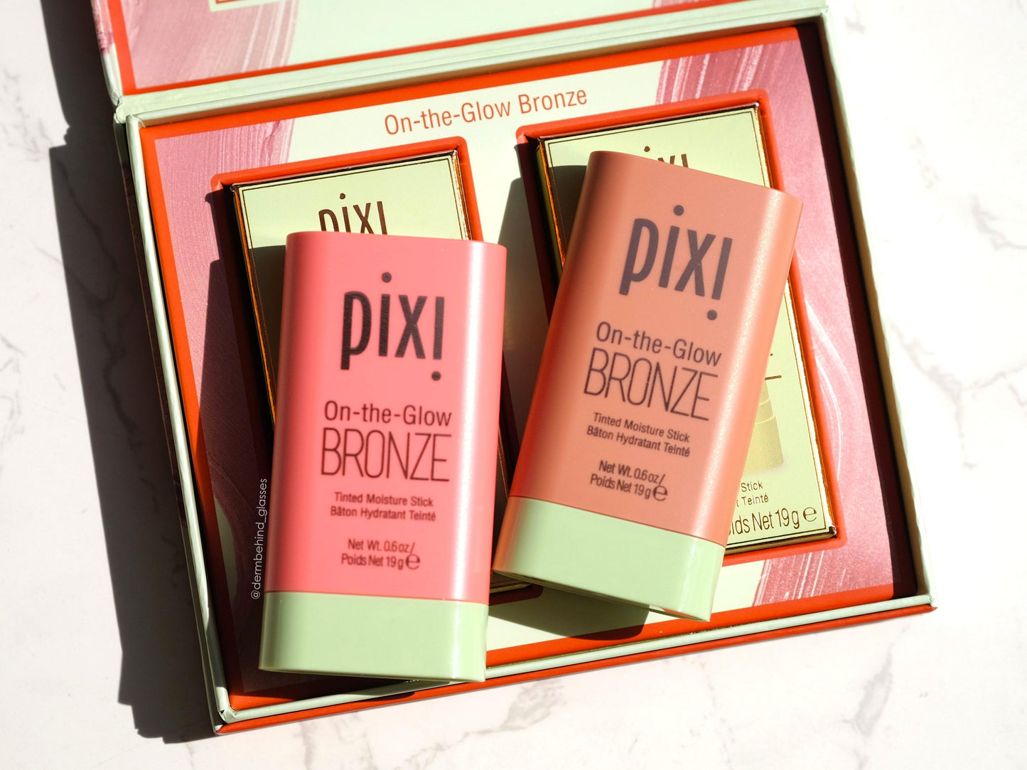 PIXI ON THE GLOW BRONZE - ( BEACH GLOW BRONZE BLUSH ) AND SOFT GLOW - 1 BLUSH 1 BRONZER SET