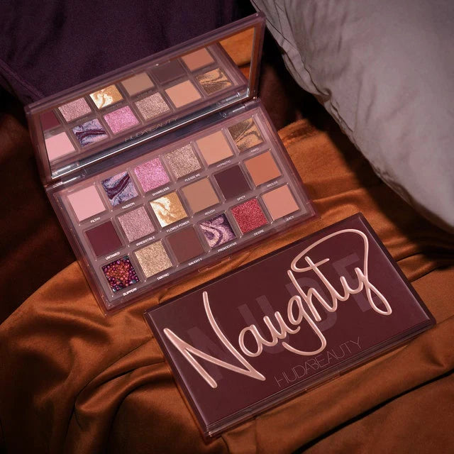HUDA BEAUTY ā Naughty Nude Eyeshadow Palette